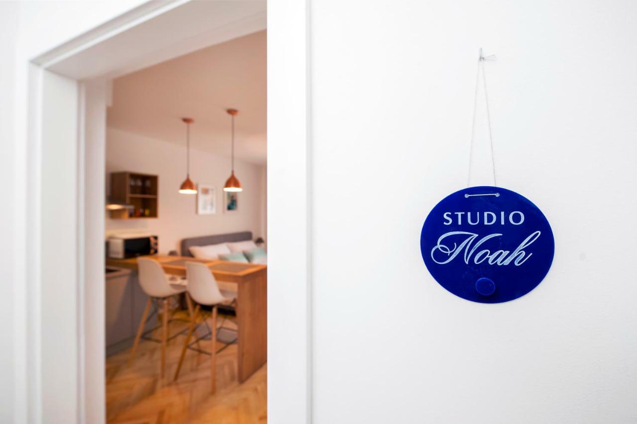 Studio Apartment Noah 로비니 외부 사진