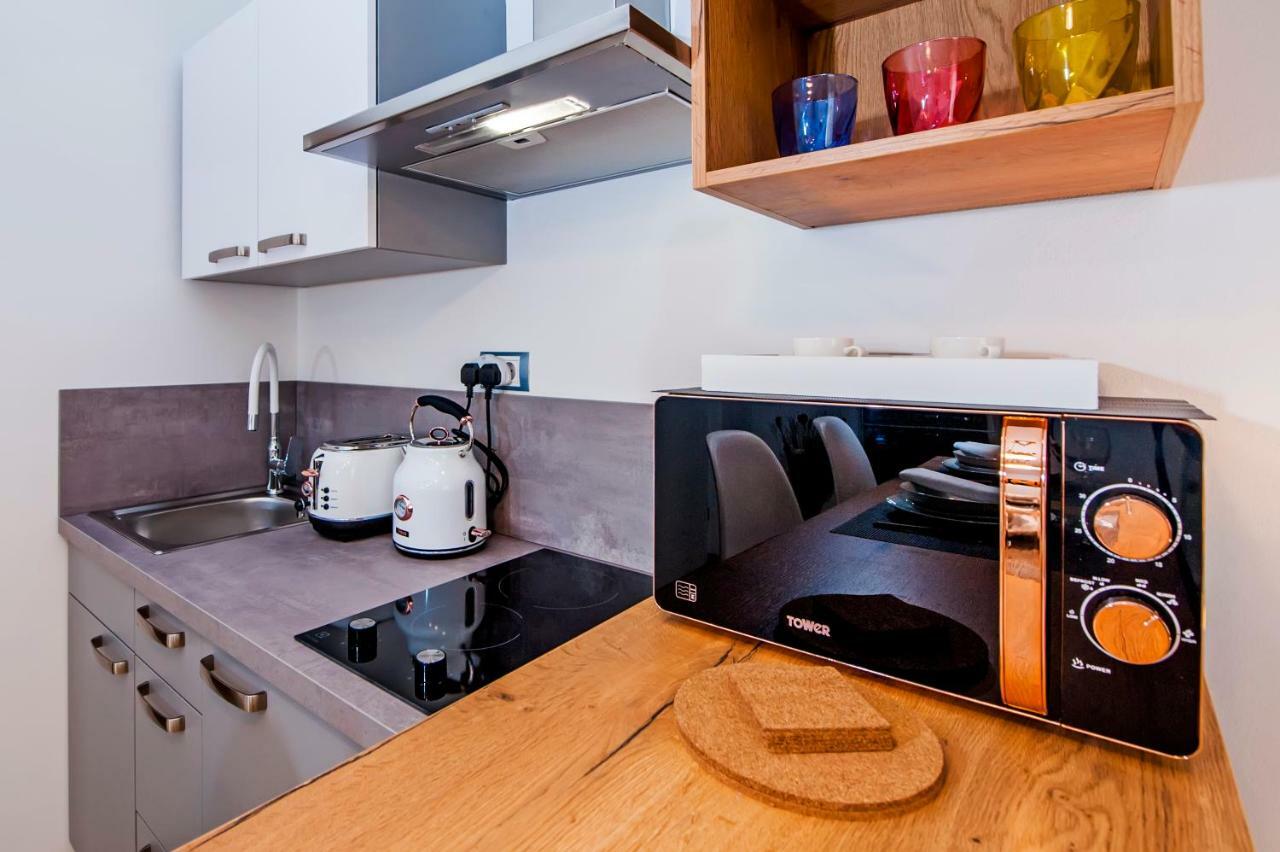 Studio Apartment Noah 로비니 외부 사진