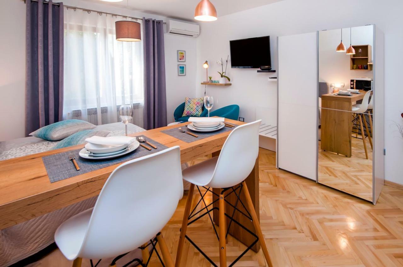 Studio Apartment Noah 로비니 외부 사진