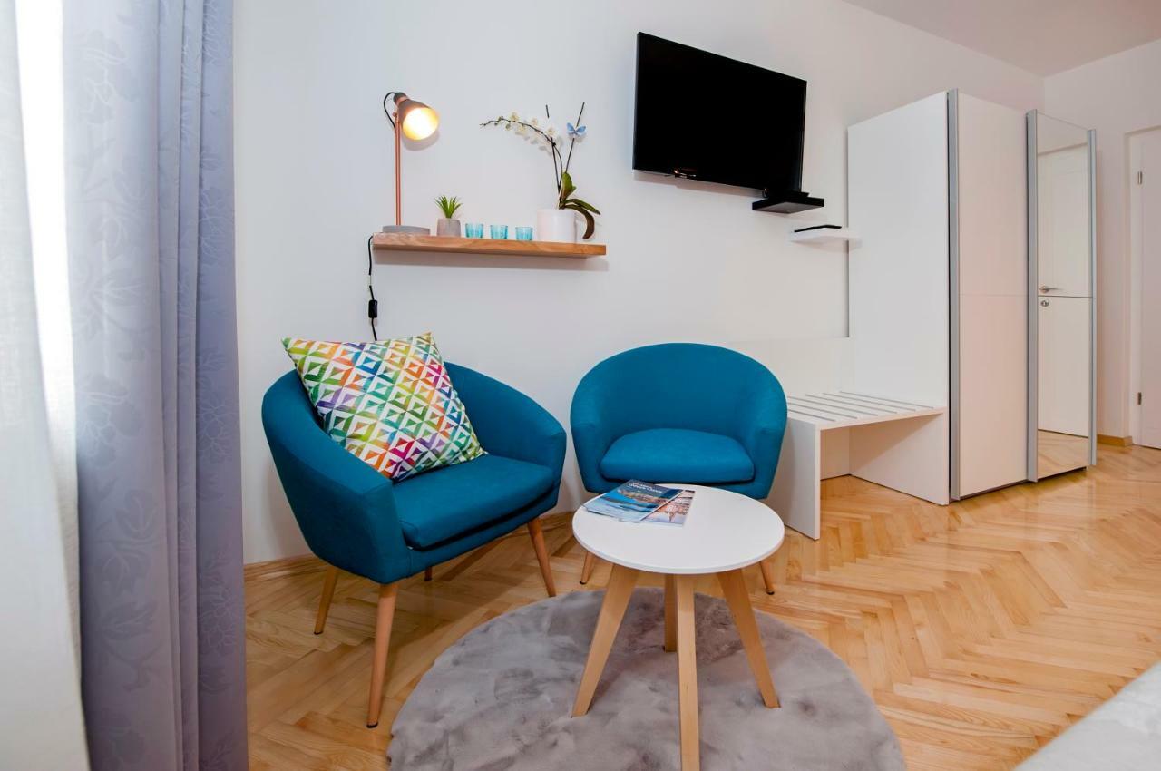 Studio Apartment Noah 로비니 외부 사진